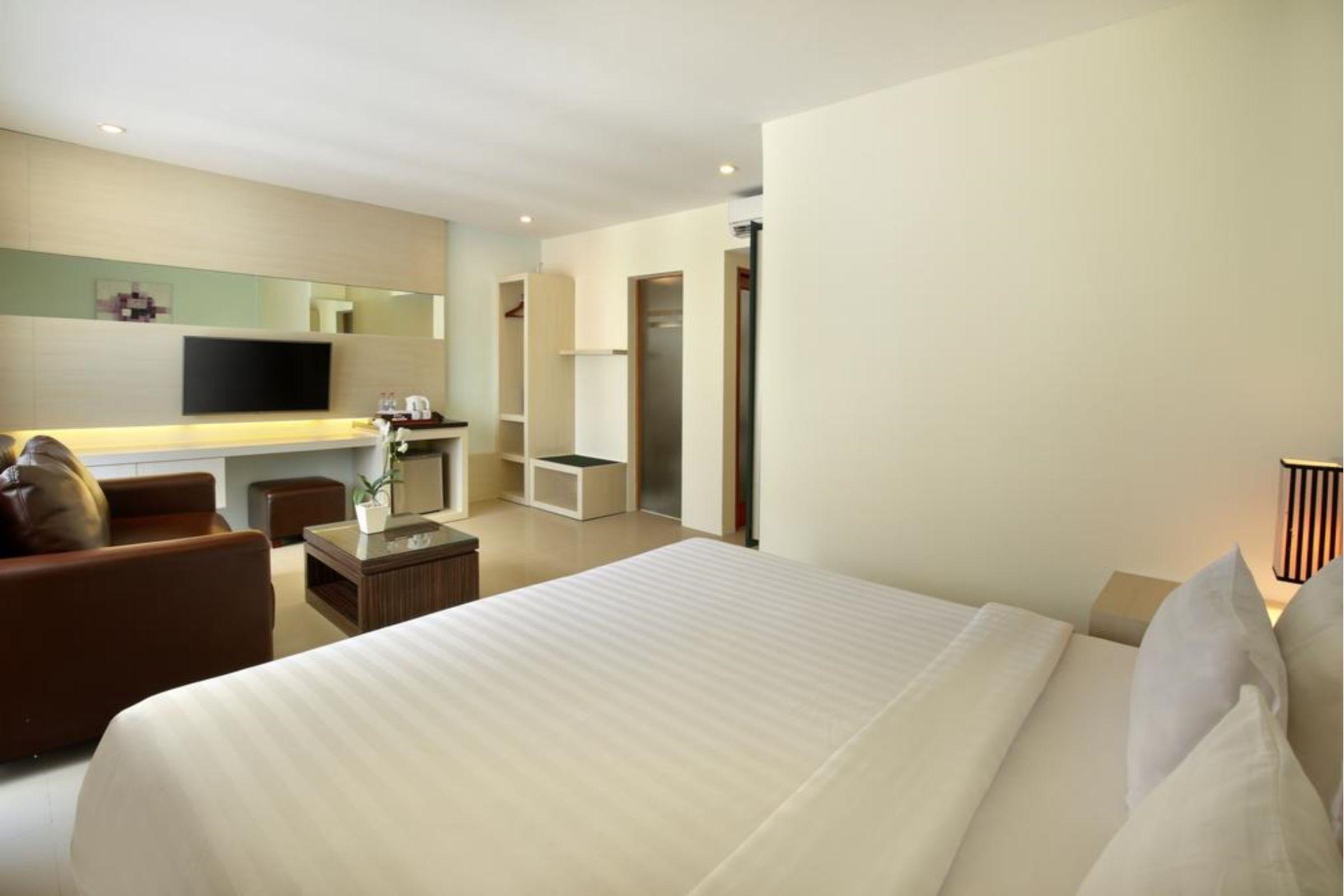 Bali Chaya Hotel Legian Esterno foto