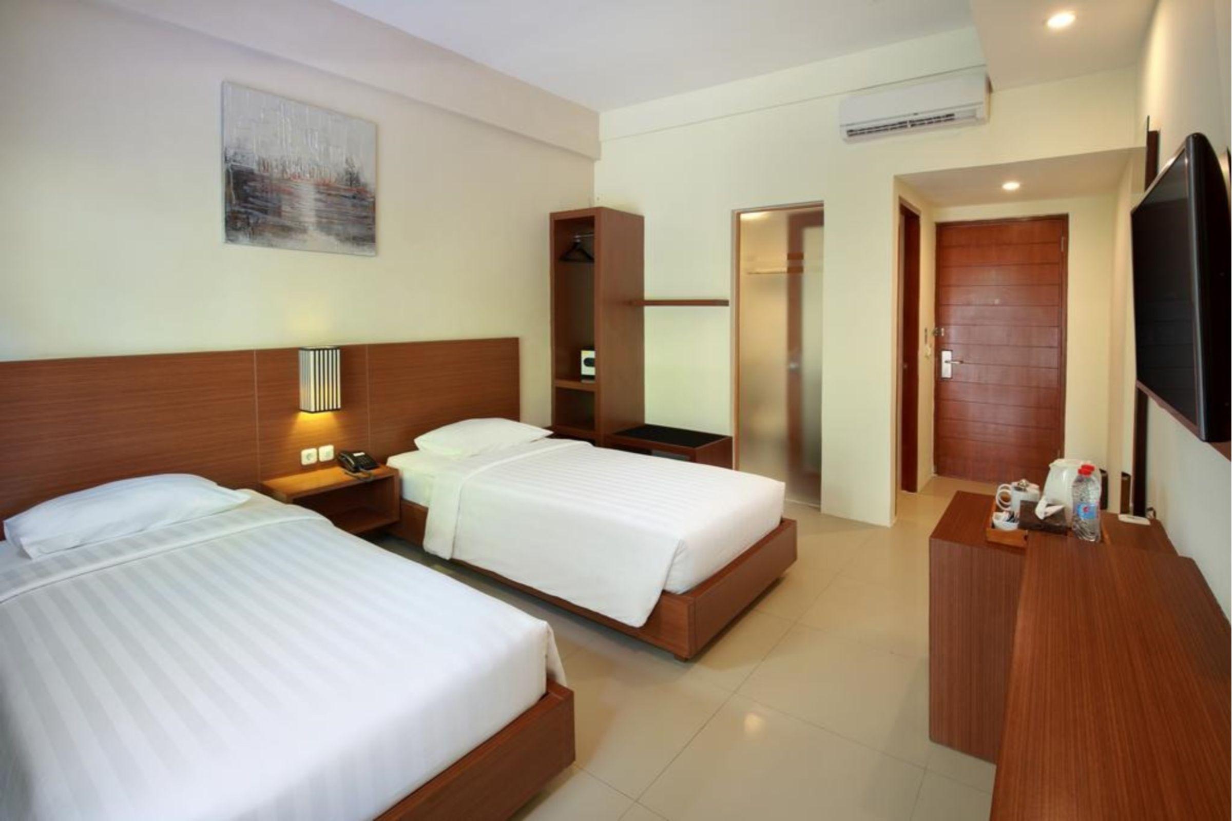 Bali Chaya Hotel Legian Esterno foto