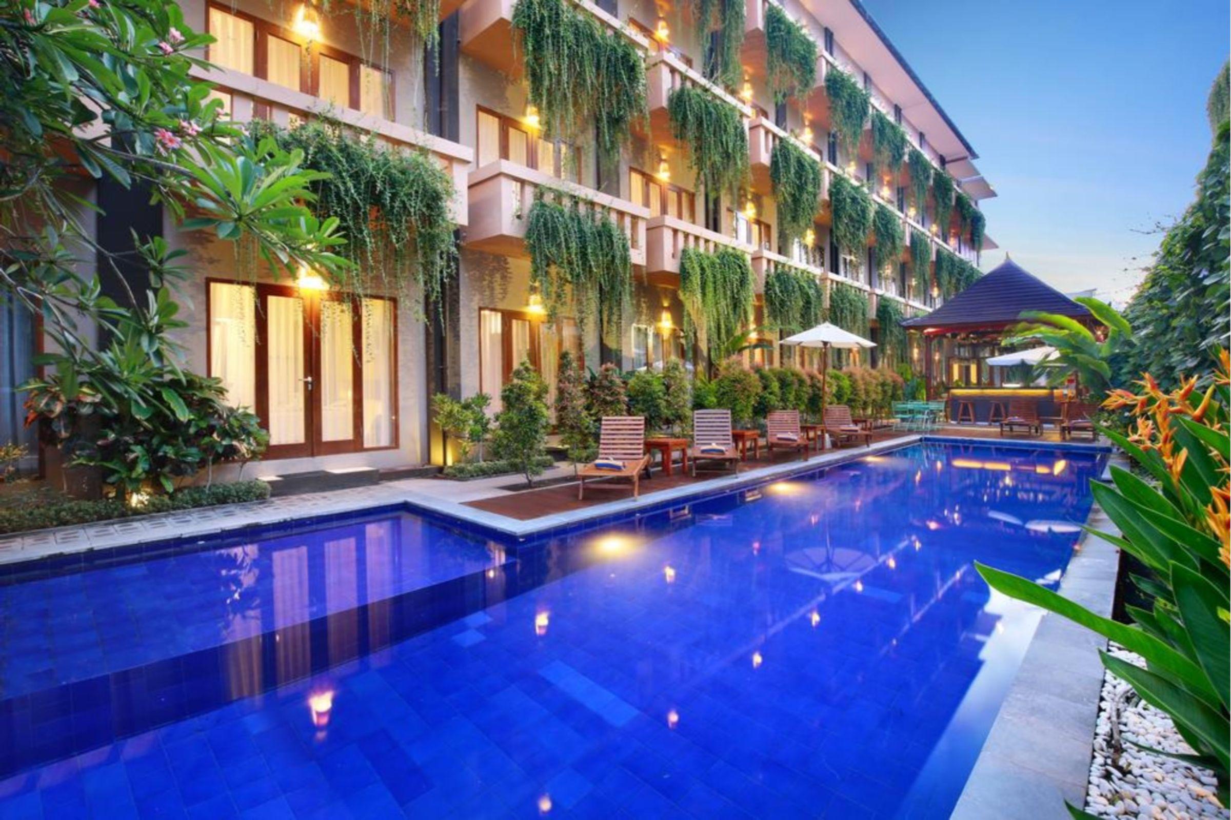 Bali Chaya Hotel Legian Esterno foto
