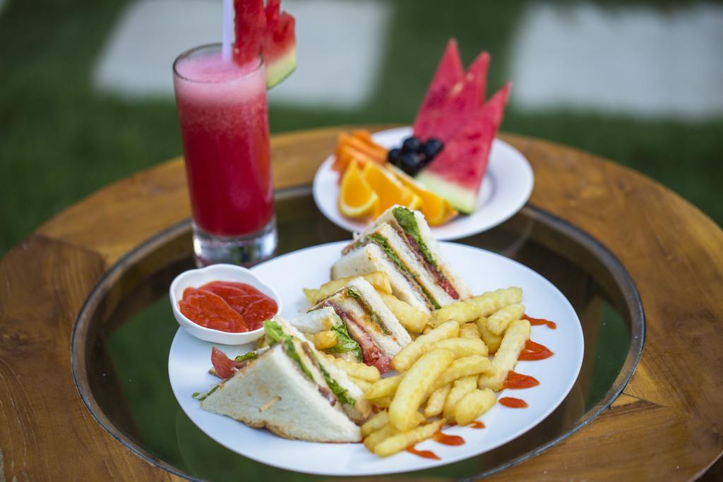 Bali Chaya Hotel Legian Esterno foto